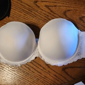 Strapless bra 42D with extender